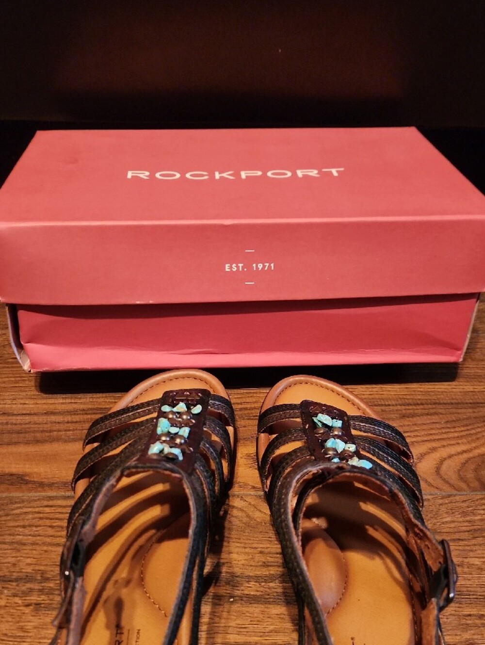 Women Rockport Black Strappy Sandals with Turquoise Accents - Picture 8 of 9